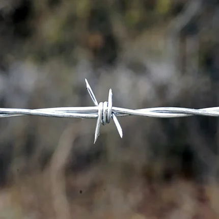 Hammer 12.5 Gauge Barbed Wire, 220m Roll, Galvanized 4-Point