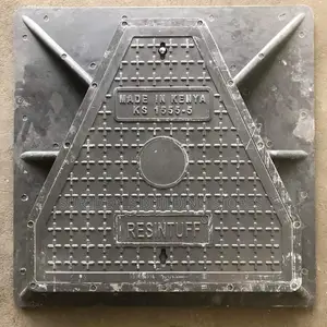 Resintuff 700mm x 700mm Triangular Manhole Cover, 40 Ton D400 Rating