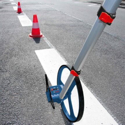 Bosch GWM 32 Professional Measuring Wheel, 318.5mm Diameter, 10km Range