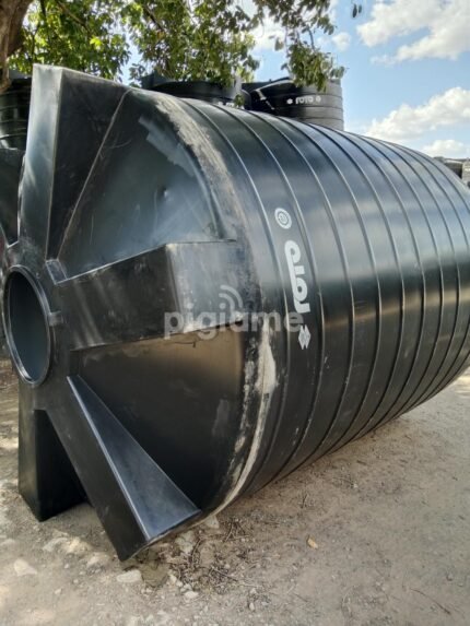 RotoTank 10,000L Vertical Cylindrical Water Tank, UV-Stabilized Polyethylene