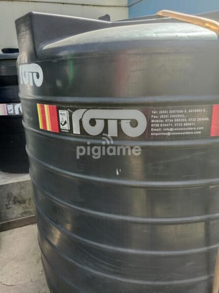 RotoTank 2500L Cylindrical Water Tank, Vertical Polyethylene, UV-Stabilized
